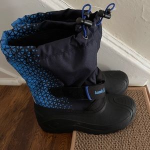 Kamik snowboots - big kids size 4. blue and black
